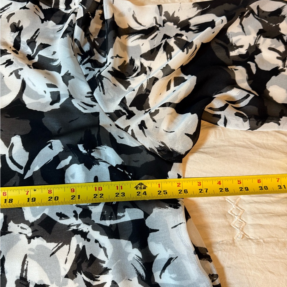 NEW Lane Bryant Silhouette Floral Button Down Shirt Top Sz 22/24 - Picture 8 of 9